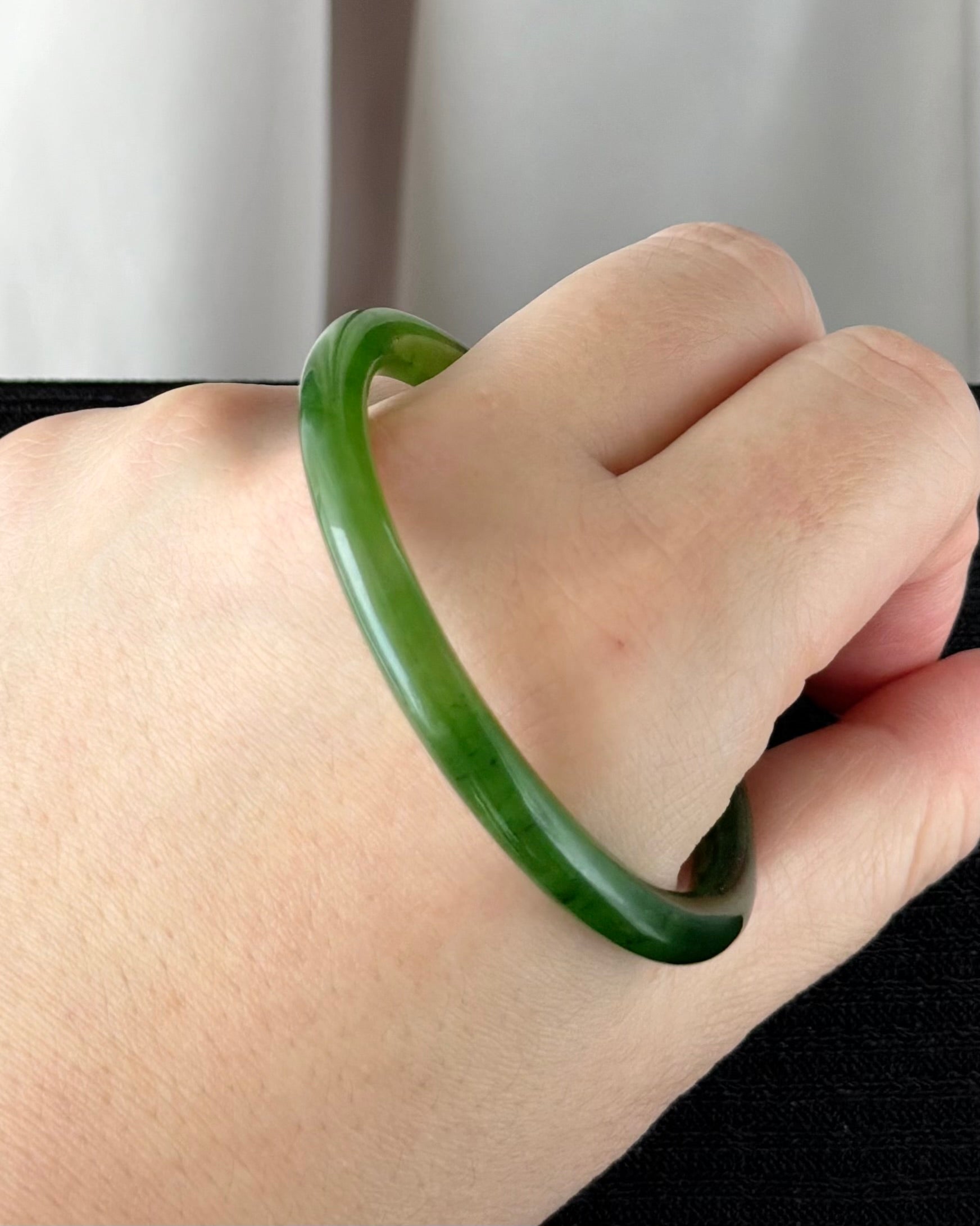 The Ancient Moss Garden 53.0mm Nephrite Bangle 古苑翠苔 (Preview)