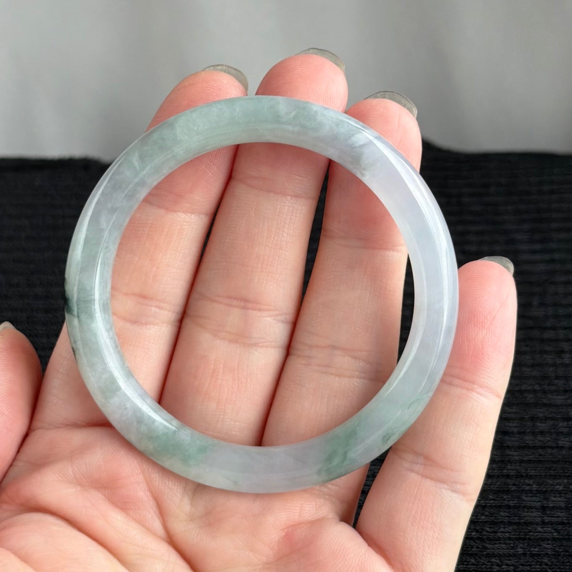 Moonlit Lilac Pines Jadeite Bangle 52.5mm 月下紫松