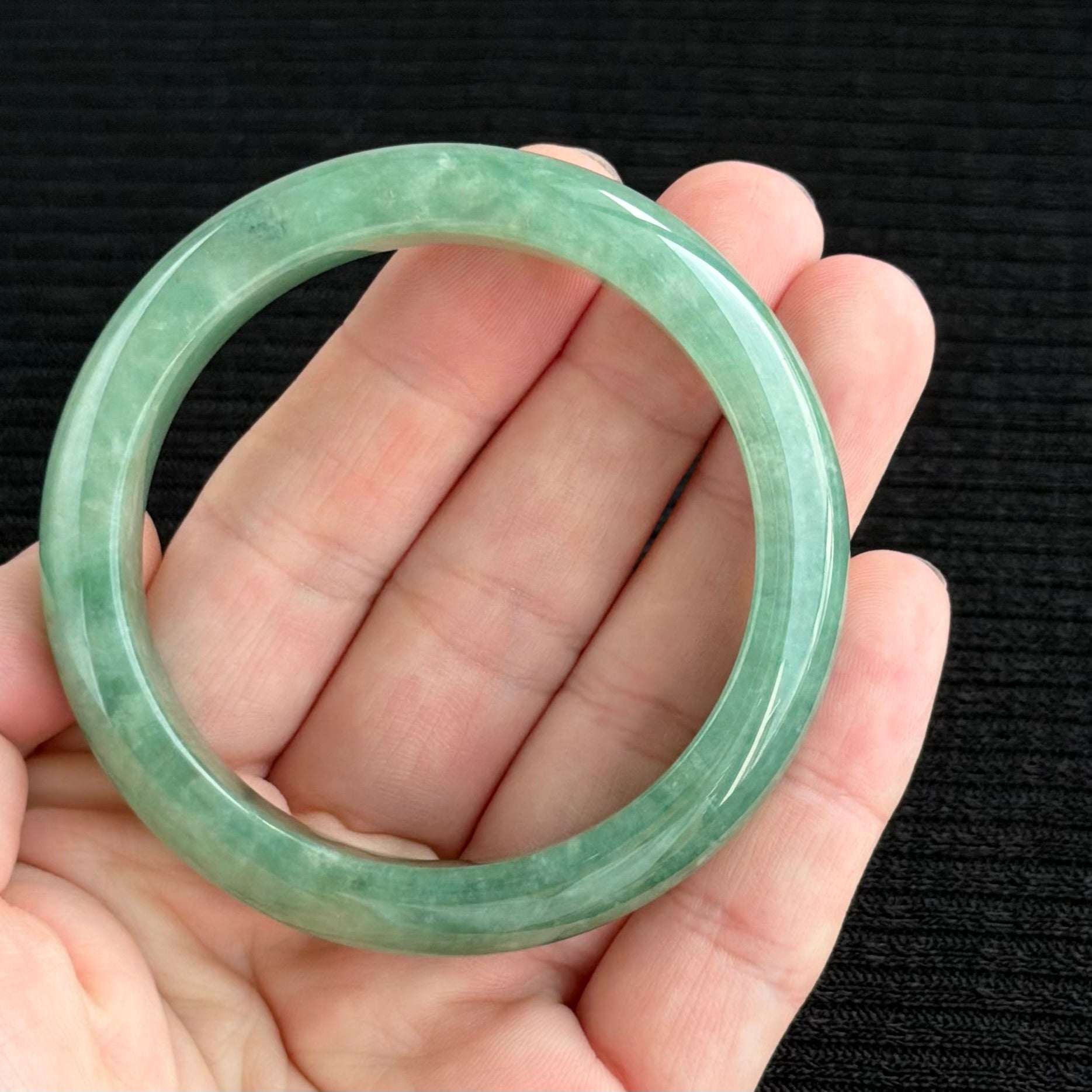 Spring Morning in Jiangnan Jadeite Bangle 55.3mm 江南春晓