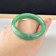 Load image into Gallery viewer, 123055 54.5mm Full Intense Green Jade Bangle
