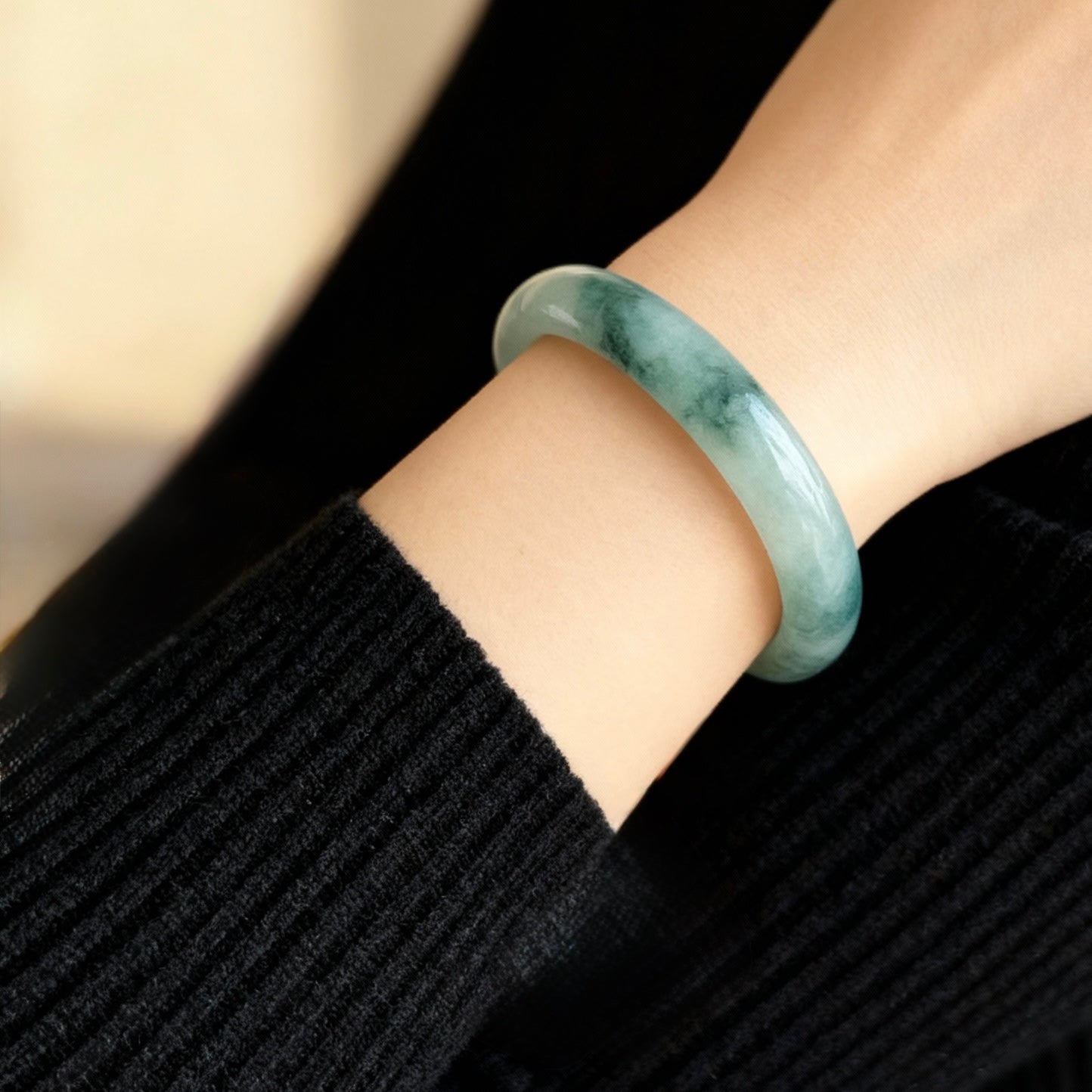 Jade with Red Petals Jadeite Oval Bangle 52.0mm 翠中绯瓣