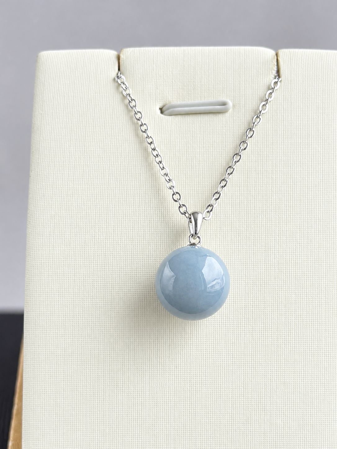 Misty Rain Jadeite Bead Pendant 烟雨