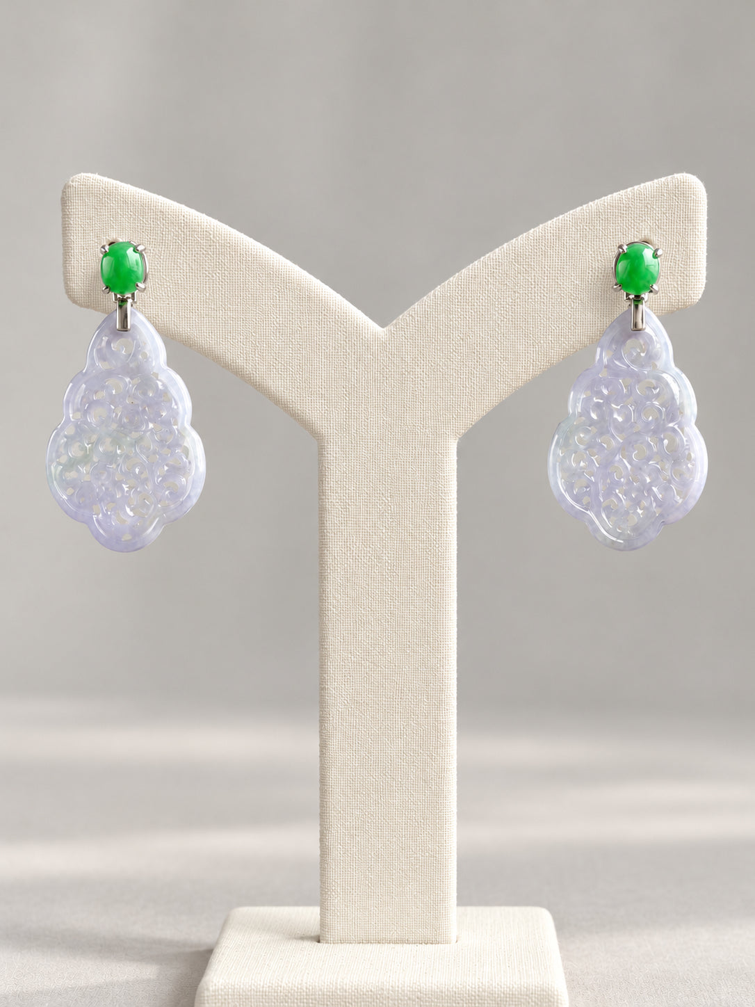 Violet Aura Jadeite Earrings 紫气东来 (Preview)