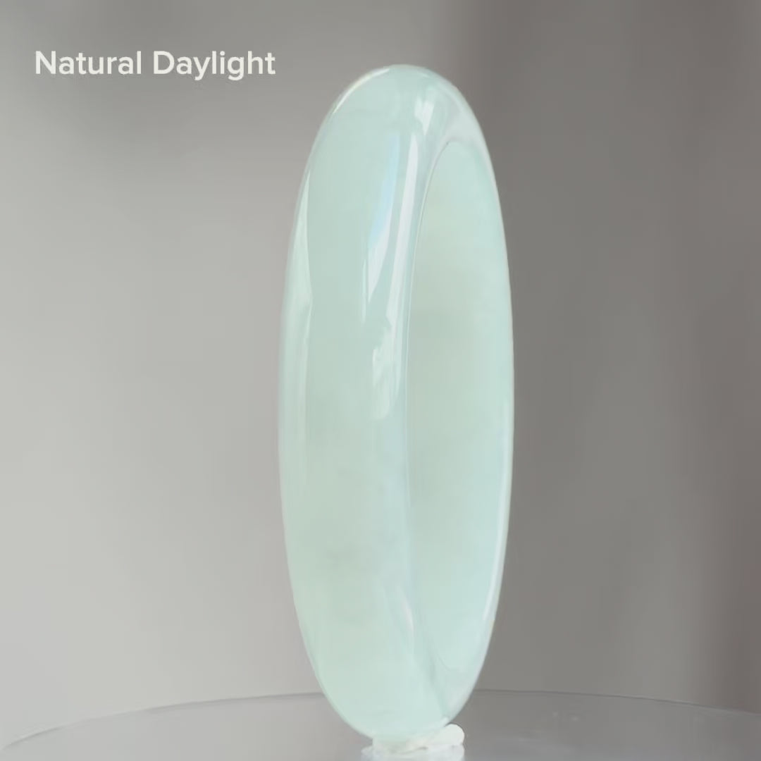 Winter Whisper Jadeite Bangle 55.9mm 冬曦轻语