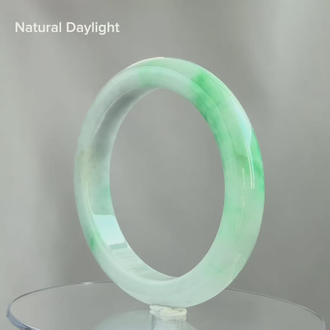 Celestial Silks Jadeite Bangle 54.5mm 天丝翠韵
