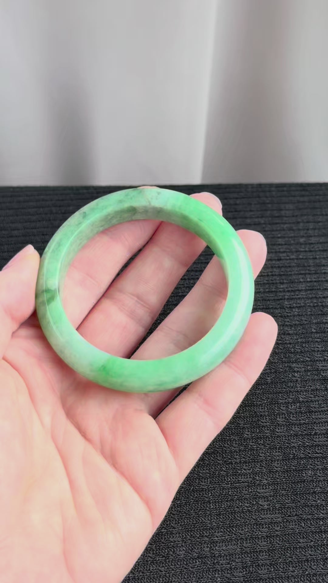 Jiuzhaigou’s Emerald Mirror 54.6mm Jadeite Bangle 九寨翠镜