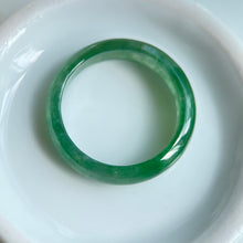 Load image into Gallery viewer, 62333 20mm Emerald Green Type A Jadeite Ring
