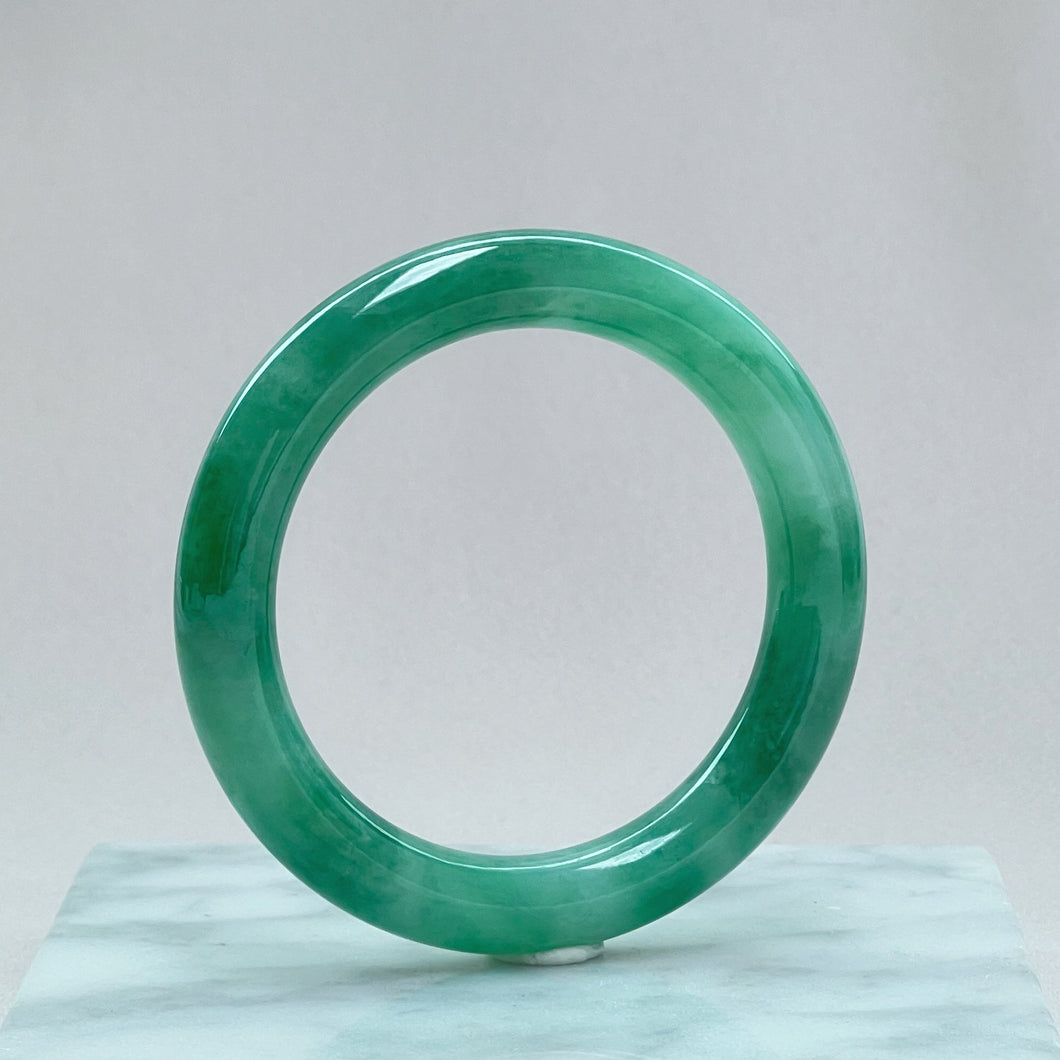 111352 52.0mm Full Bright Green Rounded Jadeite Bangle