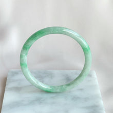Load image into Gallery viewer, 71258 57.8mm Slim Cut Rounded Jadeite Bangle Baby Green with Bright Green Floral
