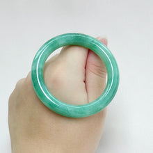 Load image into Gallery viewer, 111352 52.0mm Full Bright Green Rounded Jadeite Bangle
